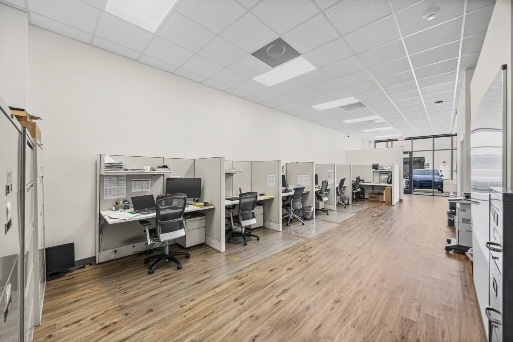 203-Brand-Ln-Stafford-TX-Interior-Photo-4-LargeHighDefinition